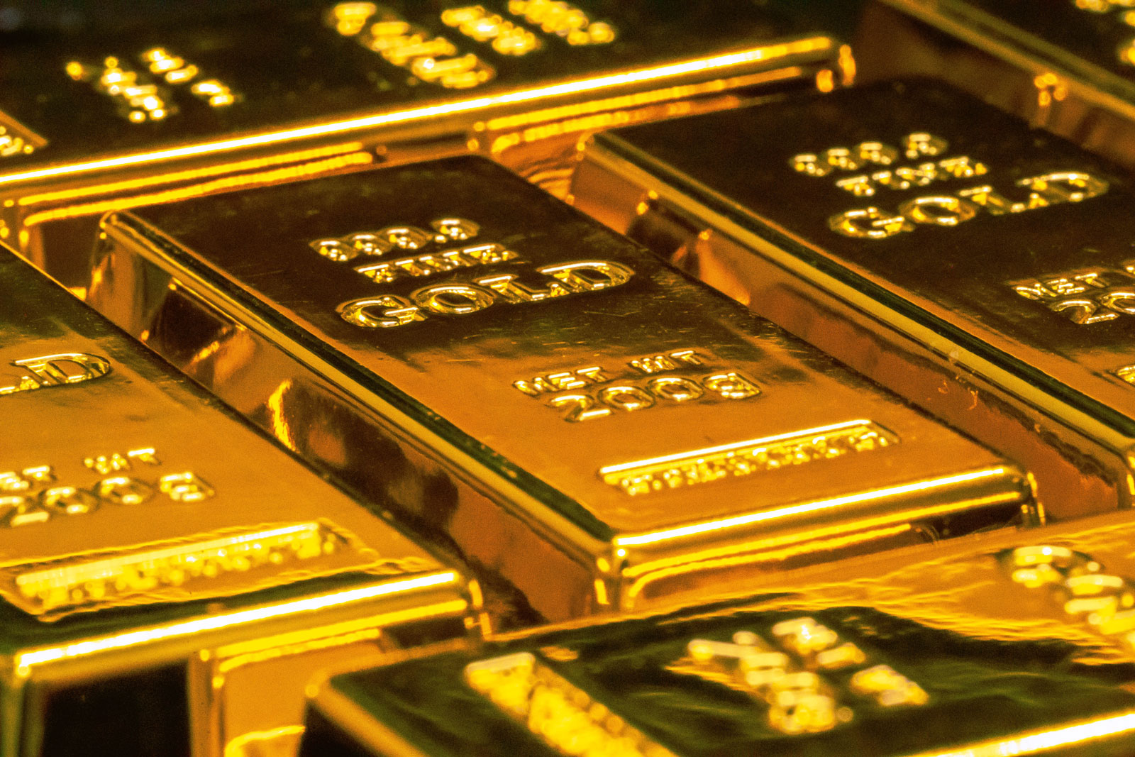 Quando e como investir em ouro no Brasil?